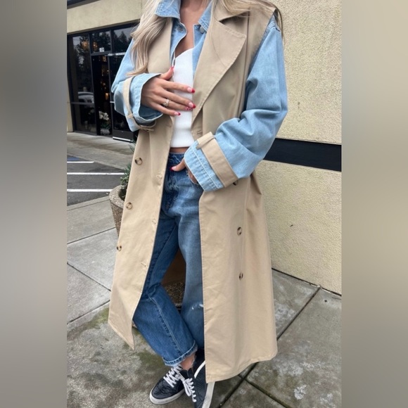 Jackets & Blazers - Downtown Trench Coat Denim-Sleeve - Beige & Light Blue - NWT - Size L